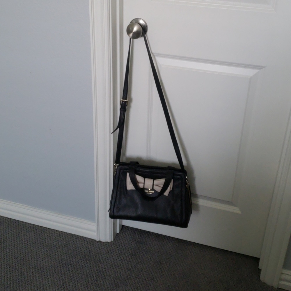 Kate spade black leather purse
